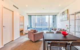 Collins St, Southern Cross, 2 Bd, Parking, Free Wifi